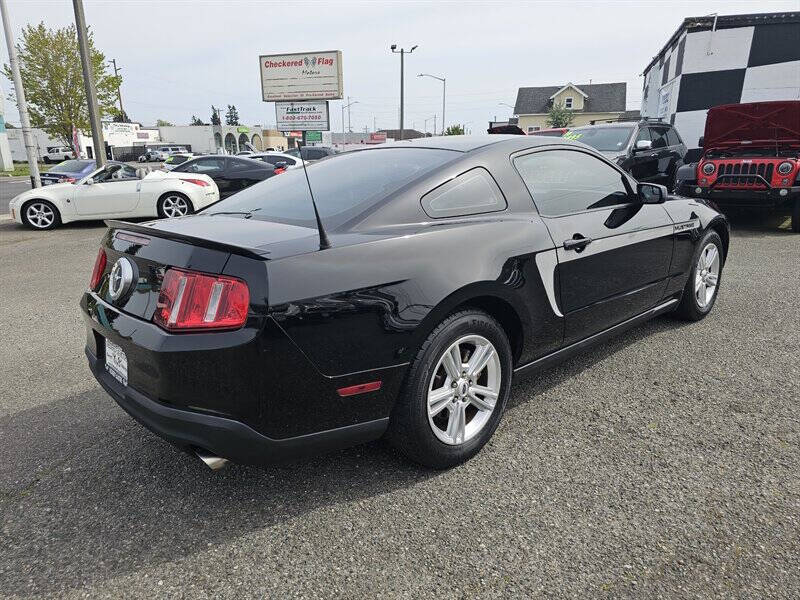 2012 Ford Mustang V6