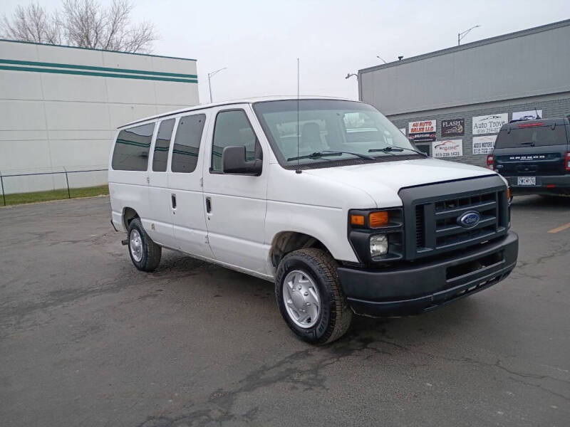 2013 Ford E-Series E-350 SD XL