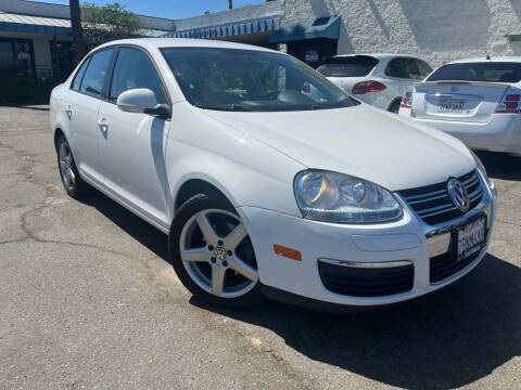 2010 Volkswagen Jetta for sale at Galaxy of Cars in North Hills CA
