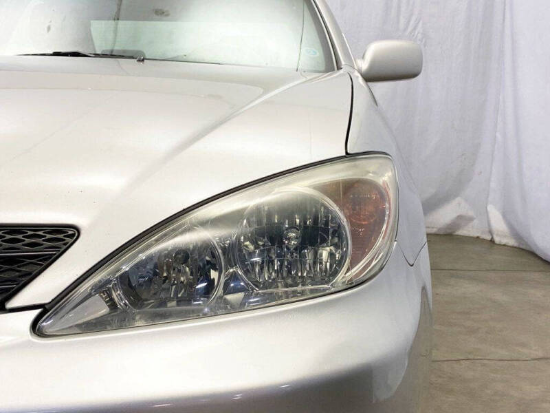 2004 Toyota Camry