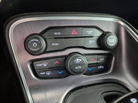 2018 Dodge Challenger SXT