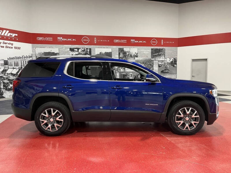 2023 GMC Acadia SLE