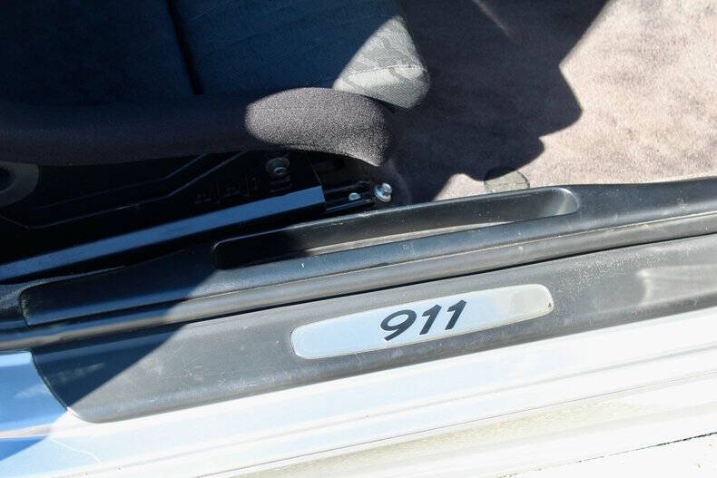 2004 Porsche 911