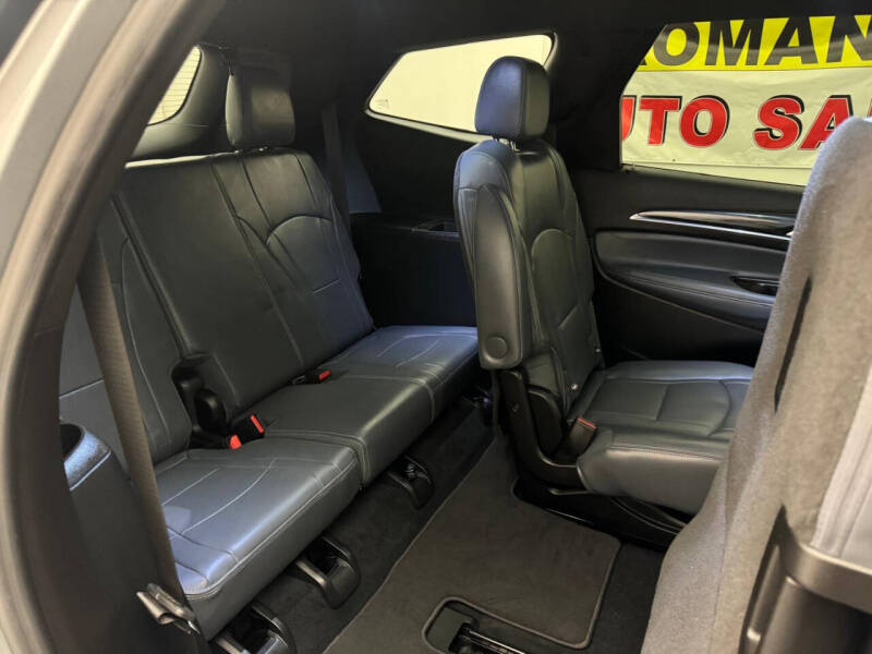 2023 Buick Enclave Essence