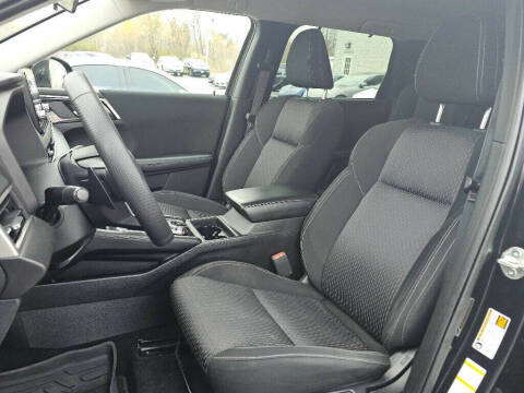 2022 Mitsubishi Outlander ES