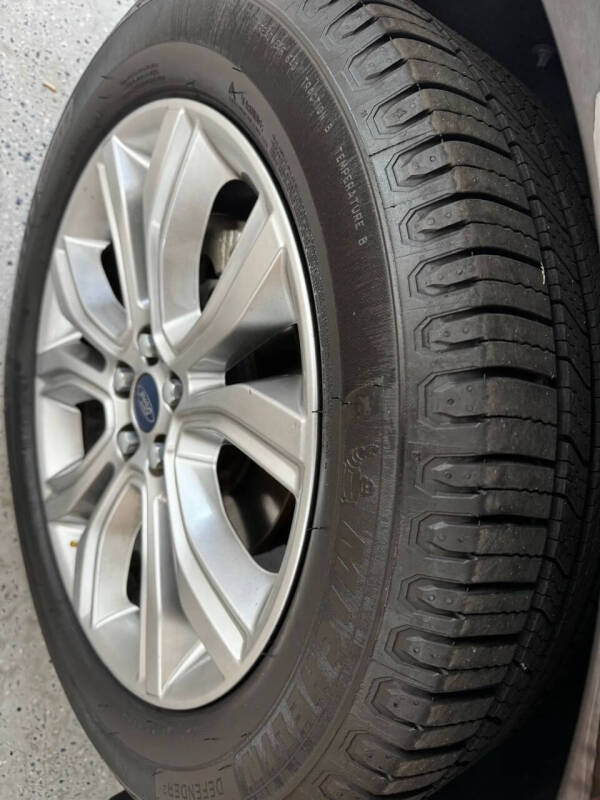 2019 Ford Edge Titanium