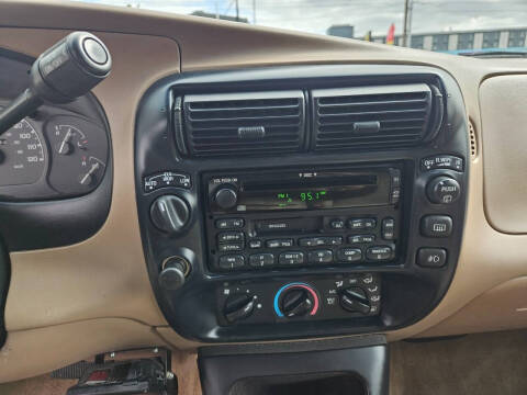 2000 Ford Explorer XLT