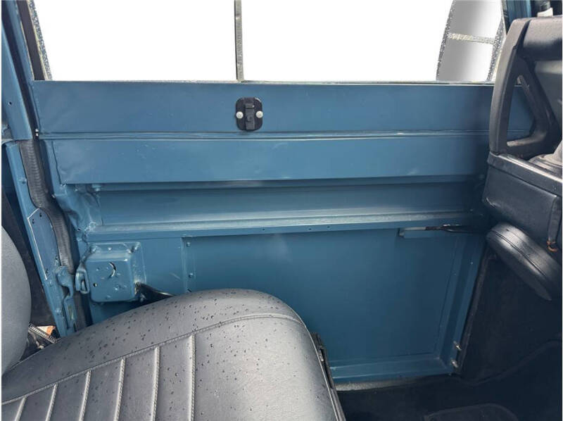 1991 Land Rover Defender