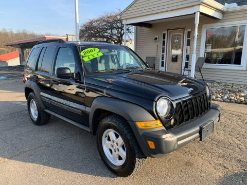 2007 Jeep Liberty for sale at G & G Auto Sales in Steubenville OH