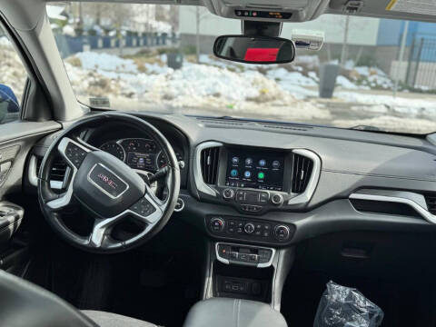 2022 GMC Terrain SLT