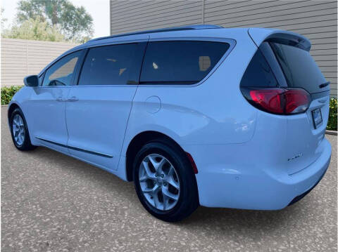 2018 Chrysler Pacifica Touring L