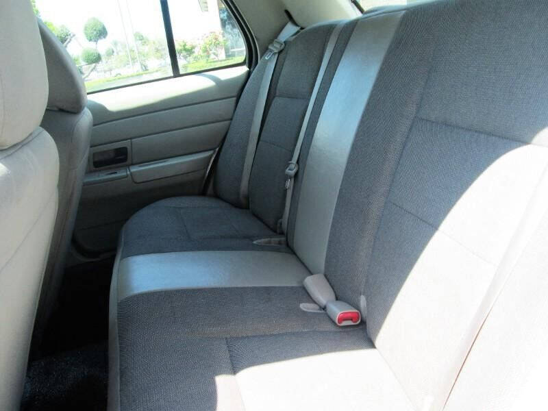 2011 Ford Crown Victoria