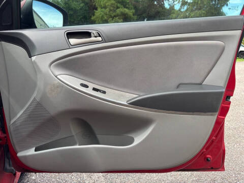 2017 Hyundai Accent SE