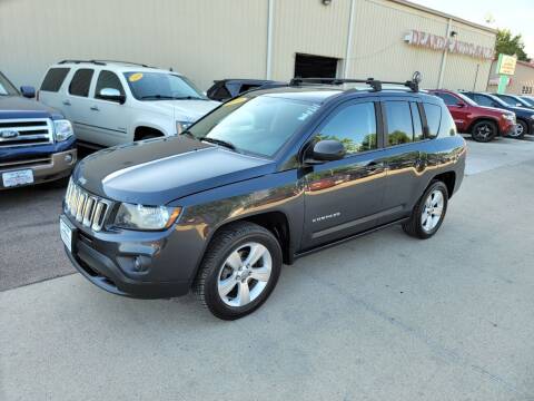 2014 Jeep Compass for sale at De Anda Auto Sales in Storm Lake IA