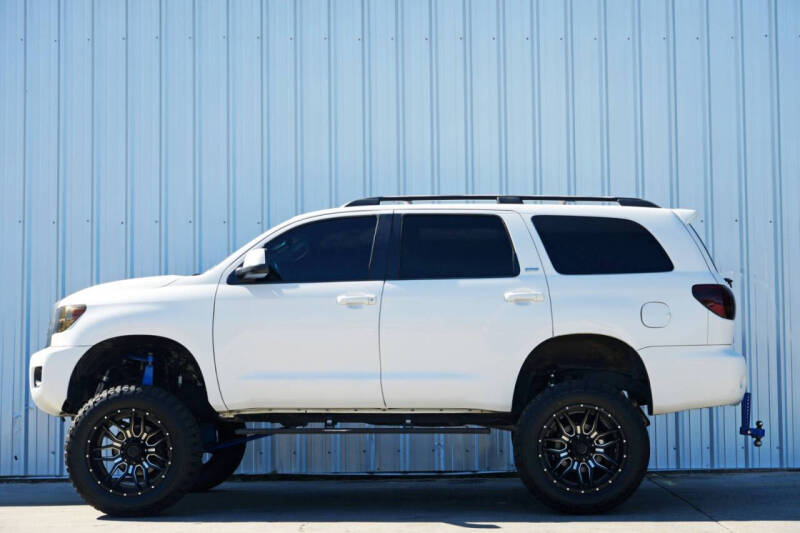 2016 Toyota Sequoia SR5