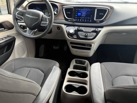2017 Chrysler Pacifica Touring