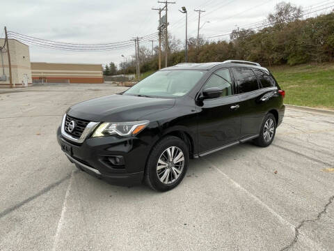2017 Nissan Pathfinder SV