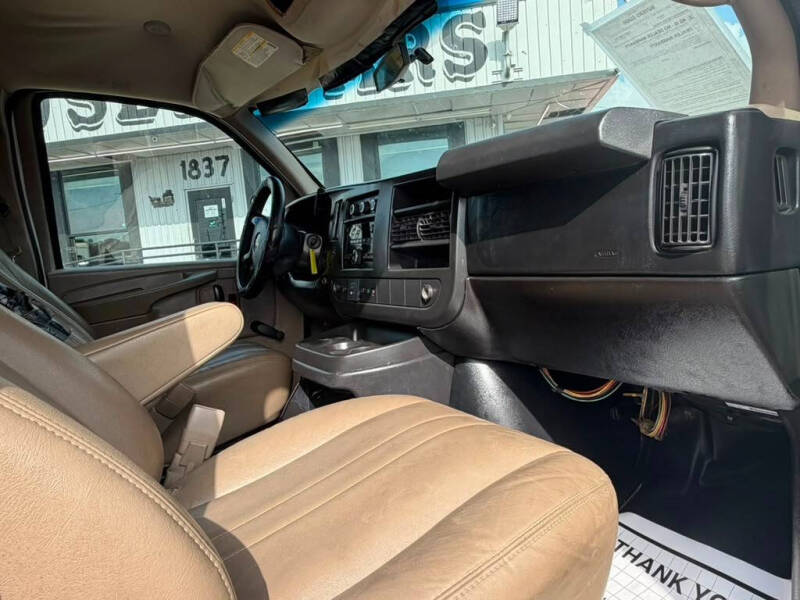 2011 Chevrolet Express LS 2500
