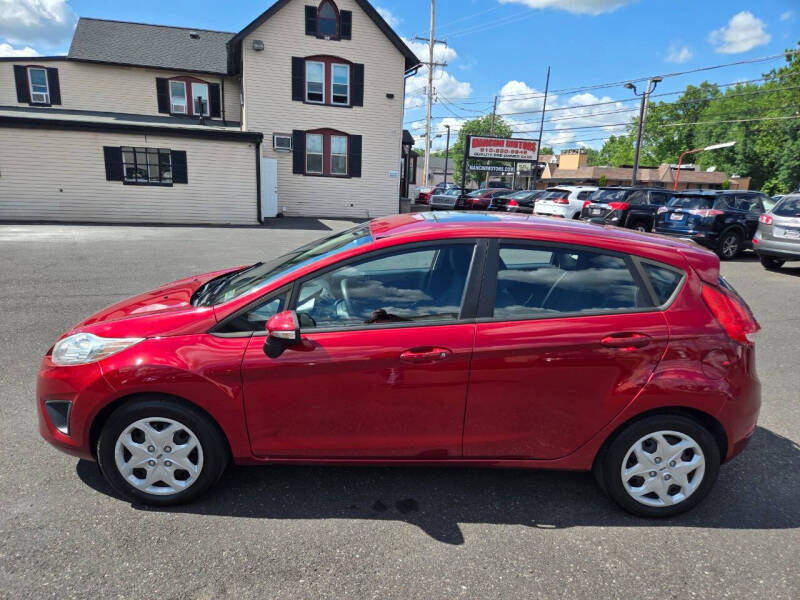2013 Ford Fiesta SE