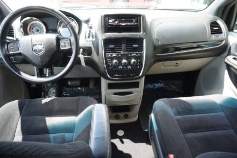 2014 Dodge Grand Caravan SE 30th Anniversary