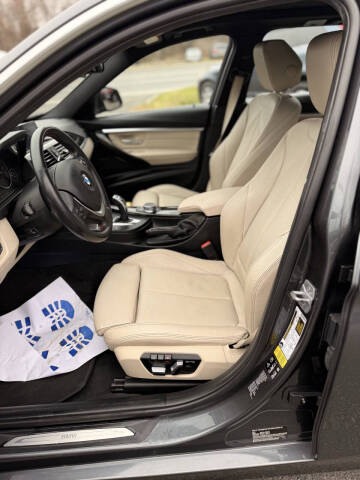 2017 BMW 3 Series 330i xDrive