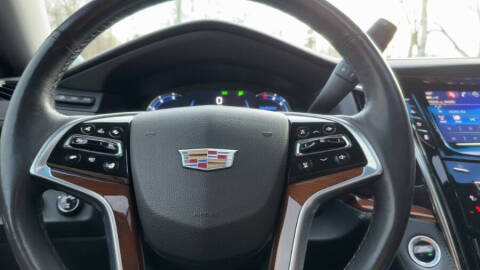 2017 Cadillac Escalade Luxury