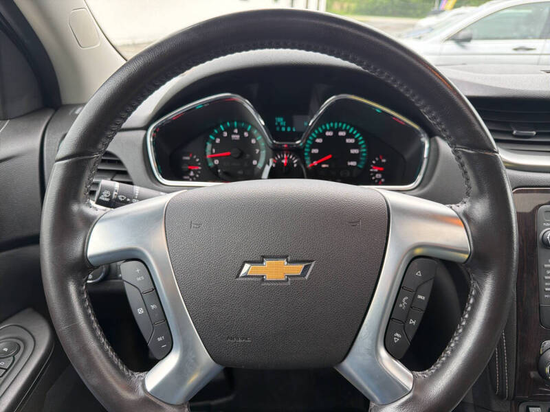 2017 Chevrolet Traverse LT