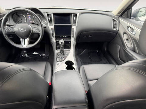 2021 Infiniti Q50 Luxe