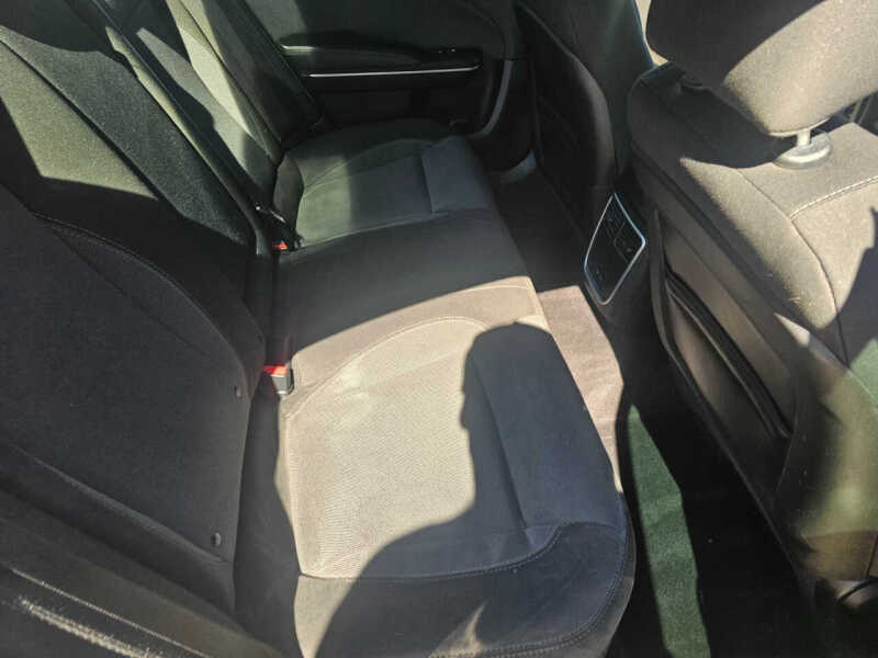 2017 Dodge Charger SE
