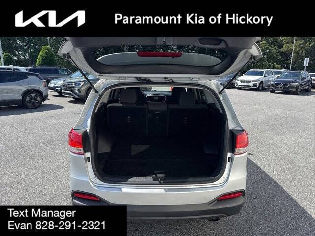 2017 Kia Sorento LX
