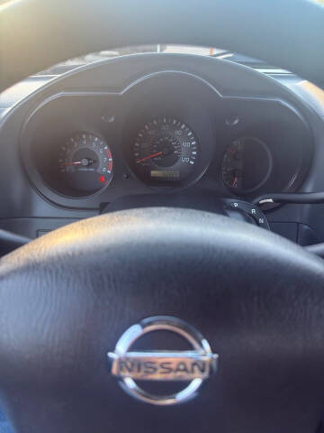 2002 Nissan Frontier XE