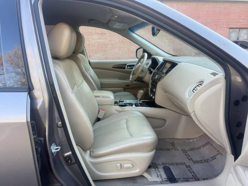 2014 Nissan Pathfinder SL
