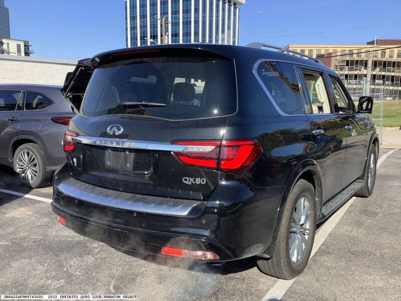 2022 Infiniti QX80 Luxe