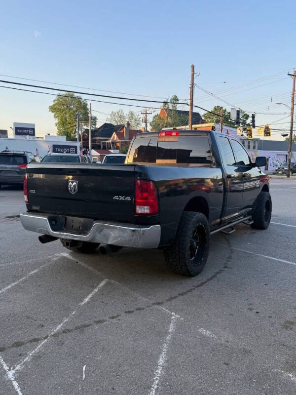 2017 RAM 1500 SLT