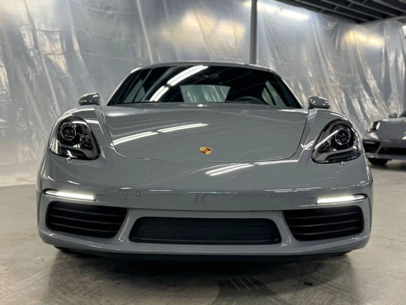 2024 Porsche 718 Cayman
