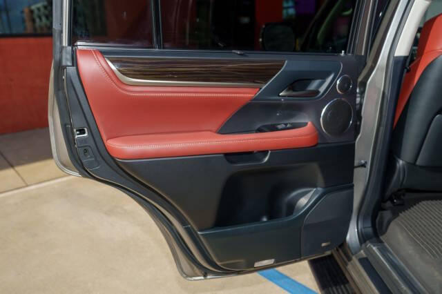 2021 Lexus LX 570 Three-Row