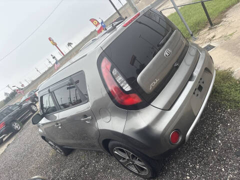 2018 Kia Soul +