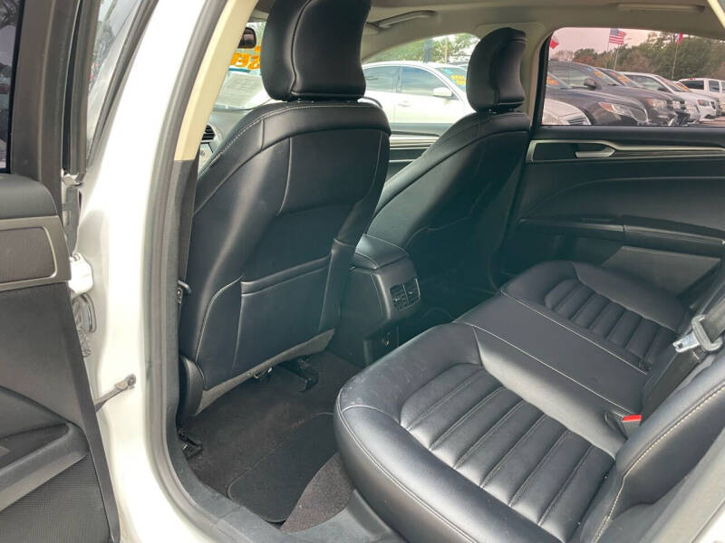 2019 Ford Fusion SEL