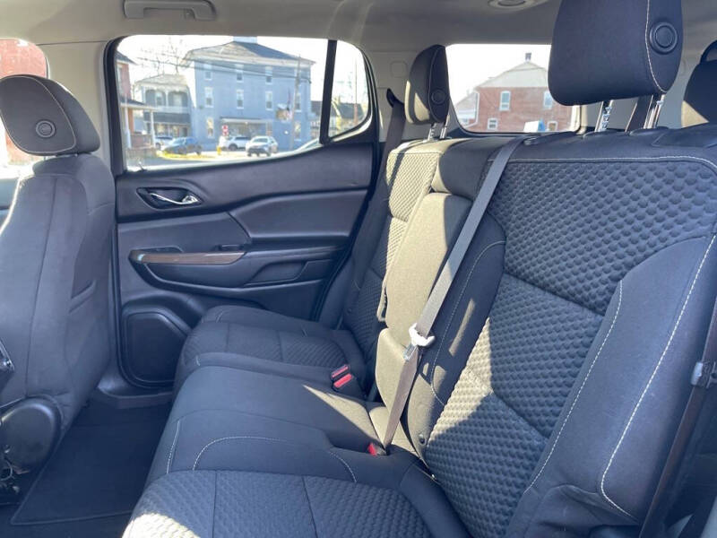 2017 GMC Acadia SLE-2