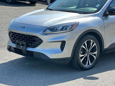 2022 Ford Escape SE
