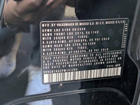 2023 Volkswagen Tiguan SE R-Line Black