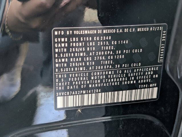 2023 Volkswagen Tiguan SE R-Line Black