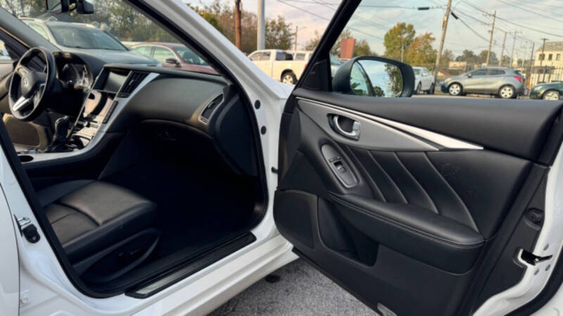 2021 Infiniti Q50 Luxe