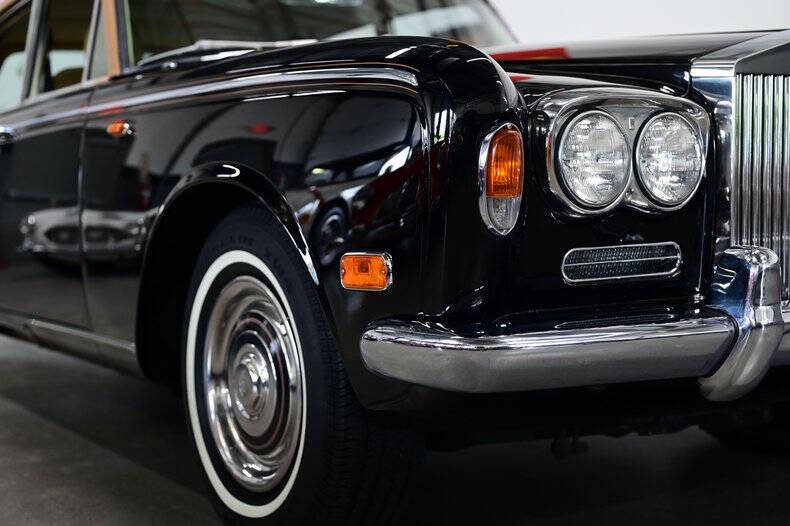 1972 Rolls-Royce SILVER CLOUD LWB