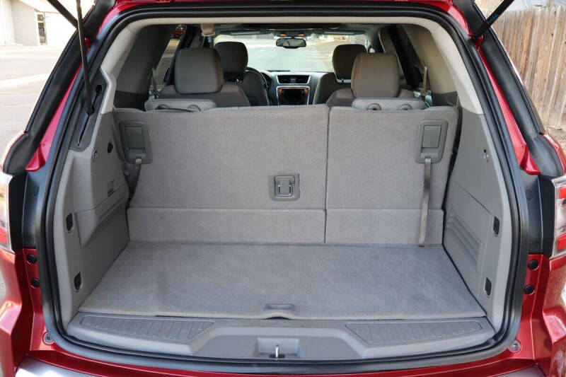 2013 GMC Acadia SLE-2