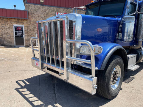2015 Peterbilt 389