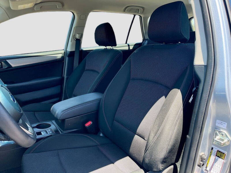 2019 Subaru Outback 2.5i