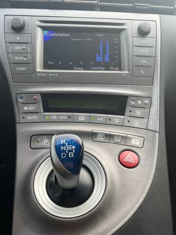 2015 Toyota Prius Three