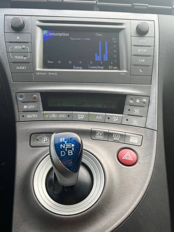 2015 Toyota Prius Three