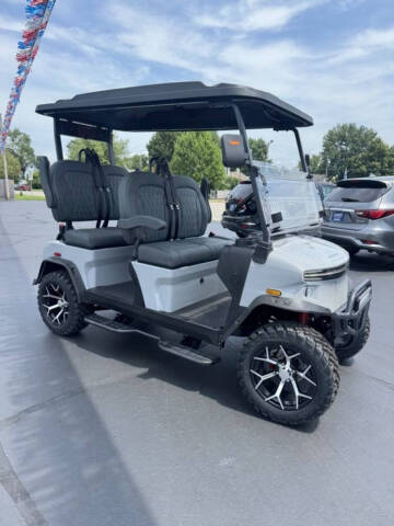 2025 Denago Rover XL